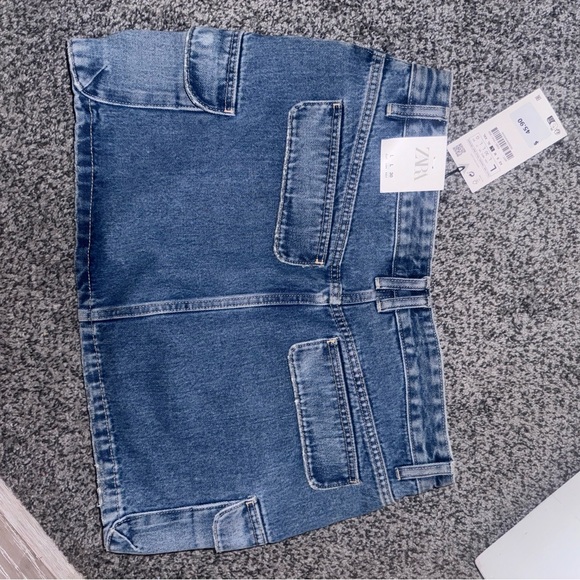 Zara Mini Jean Skirt Size Large NWT - Picture 2 of 3